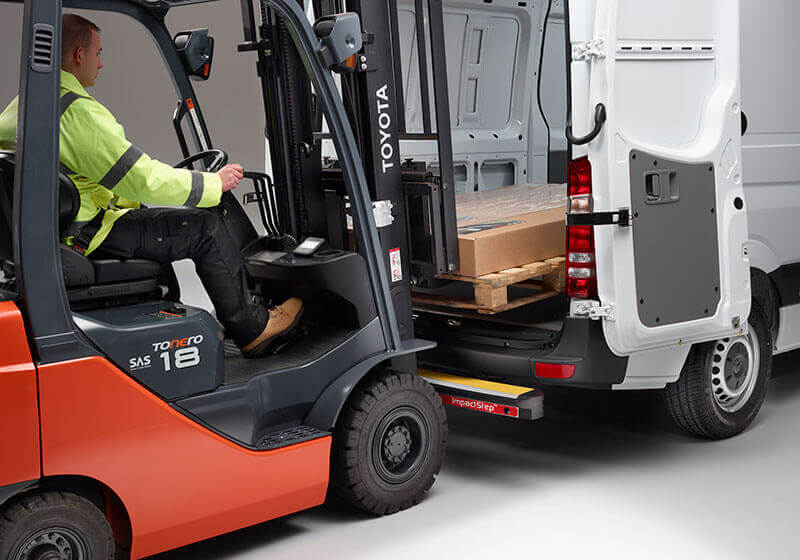 Ford Transit L3 (LWB) H3 (high roof) (1986 to 2000):Rhino ImpactStep, INCLUDES reversing sensors, no. IMR10